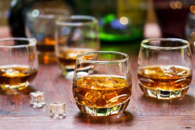 What’s the Difference Between Whiskey and Whisky?