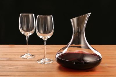 Decanting Wine: How and Why to Do It